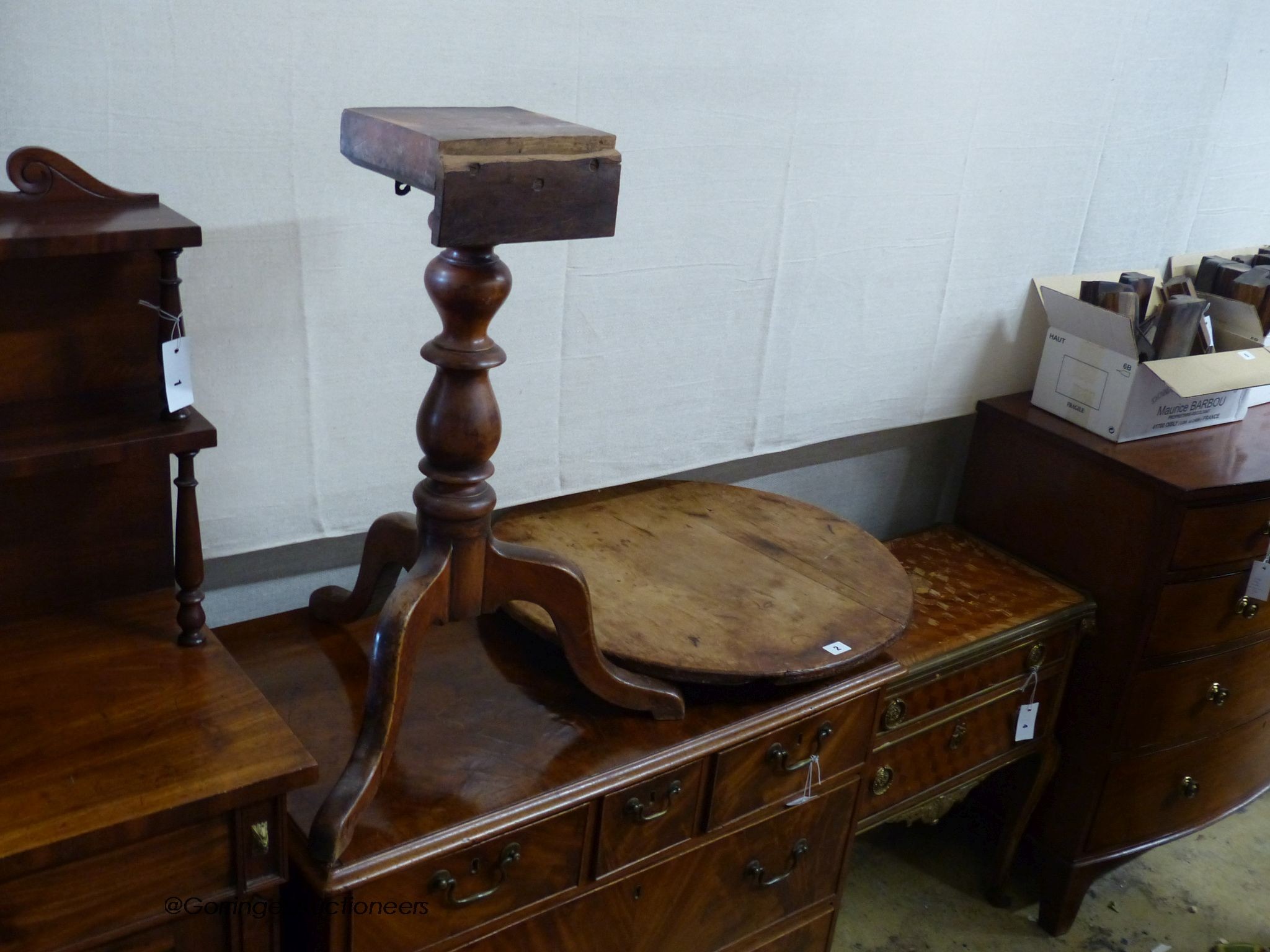 A Victorian mahogany circular tripod wine table, 61cm diameter, height 70cm